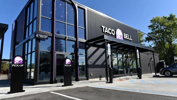 Taco Bell은 교육 혜택이 유지율을 높였다고 말합니다