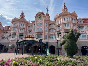 Disneyland Hotel Paris Review: Is It Worth It?