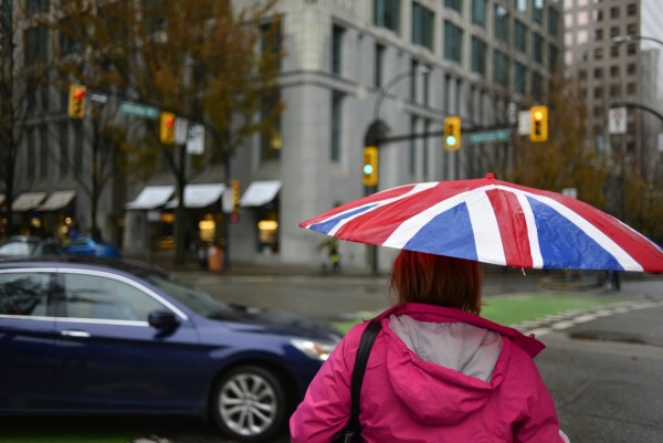 영국 은행(BoE)은 가을 예산을 앞두고 금리를 인하했습니다